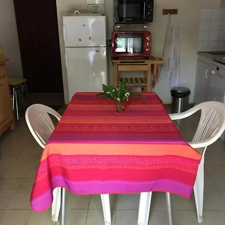 Les Pins Ensoleilles Апартаменты *
